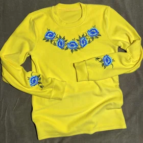 Капюшонки и спортивные кофты с полной запечаткой: Жовтий світшот-Вишиванка Сині Квіти